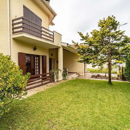 Amorosa Villa, 500M From The Beach By House And People Exterior foto